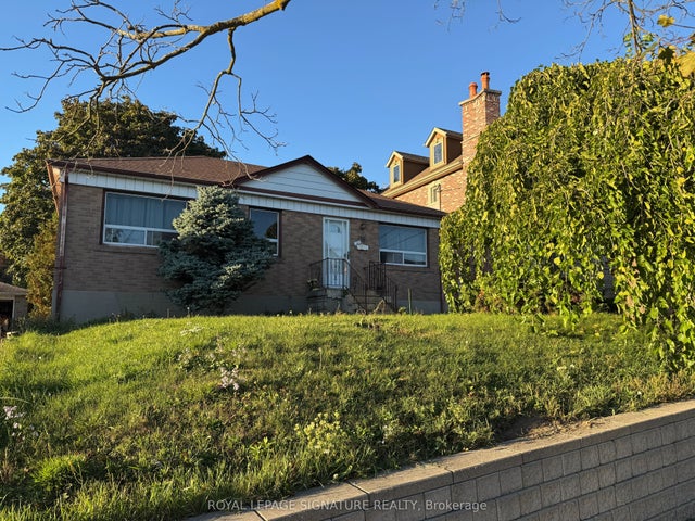 16 Hawkins Drive Basement, Toronto W04