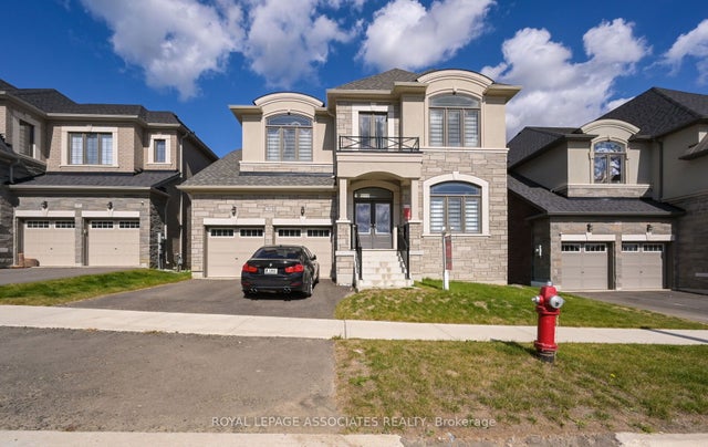 55 Raspberry Ridge Avenue, Caledon