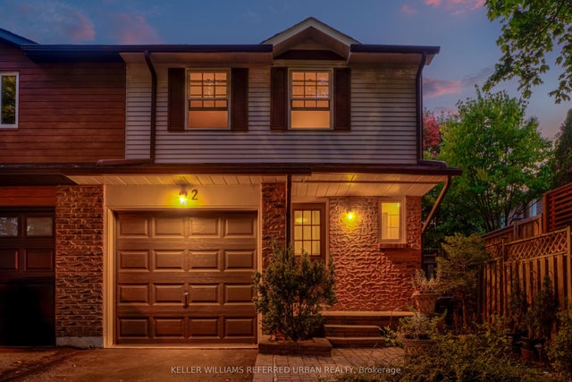 2 Skelton Street, Toronto W06