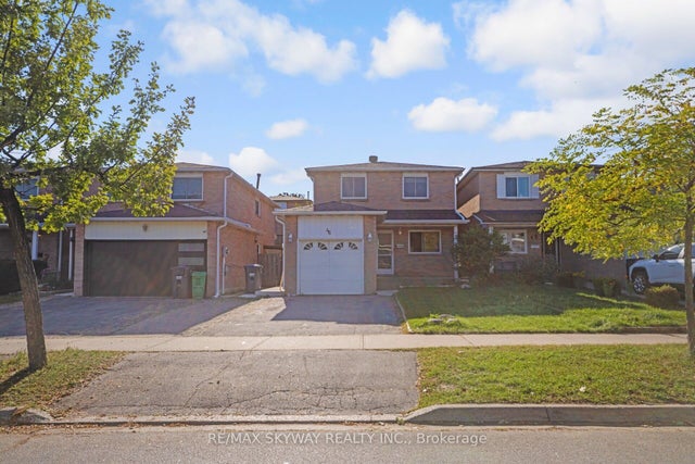 46 Royal Palm Drive, Brampton