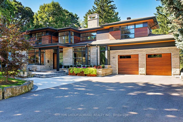 211 Glenview Drive, Mississauga