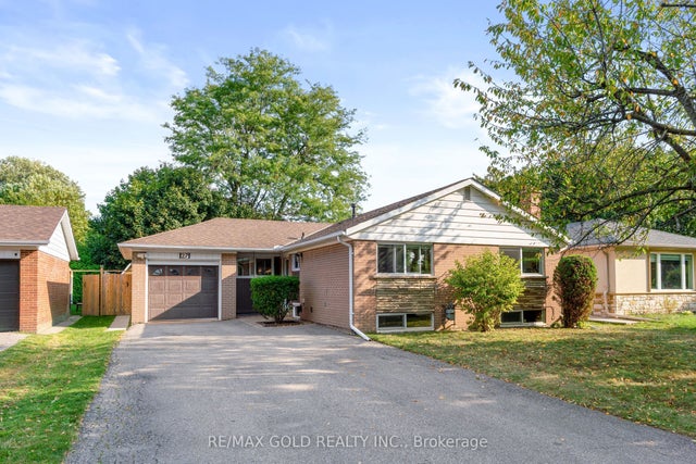 27 Burgby Avenue, Brampton
