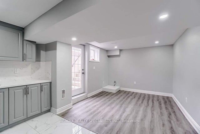 34 St. George's Place Bsmt, Brampton