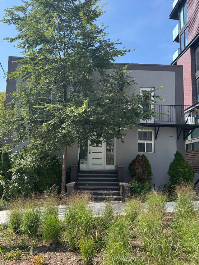 22 Brad Street, Toronto W02