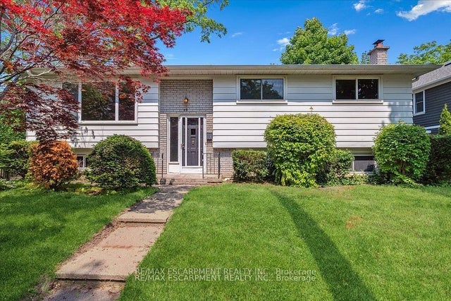 49 Head Street, Oakville