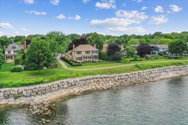 3286 Shelburne Place, Oakville