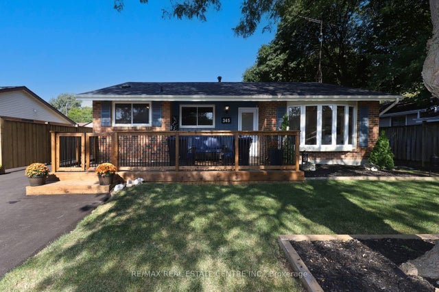 345 Maplewood Crescent, Milton