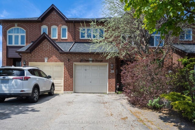 28 Cedarwood Crescent, Brampton