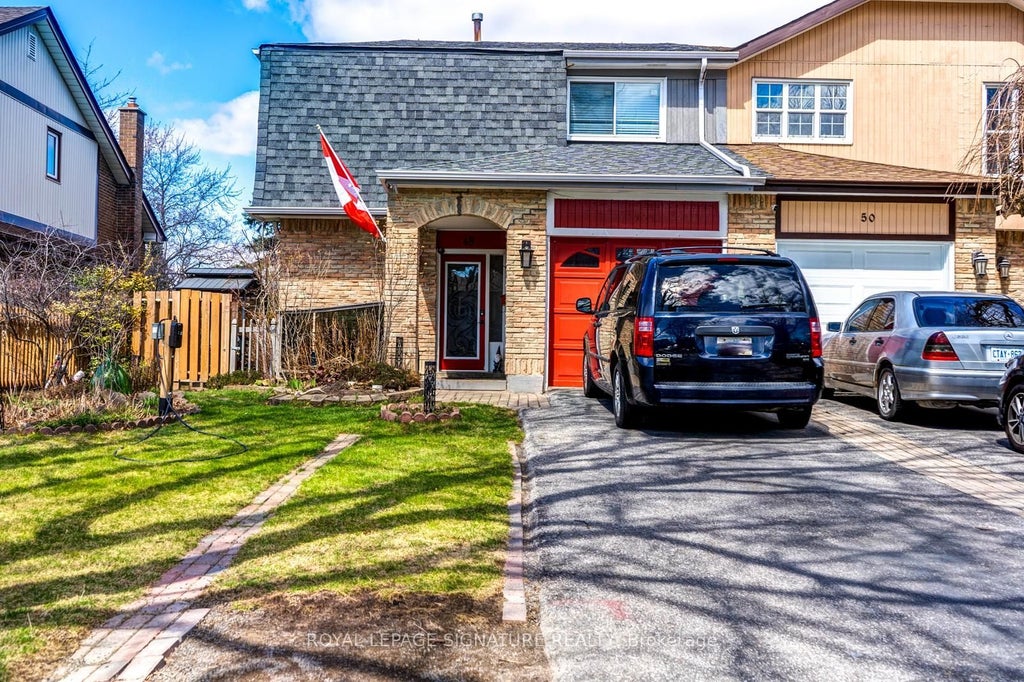 48 Lawndale Crescent Lower, Brampton