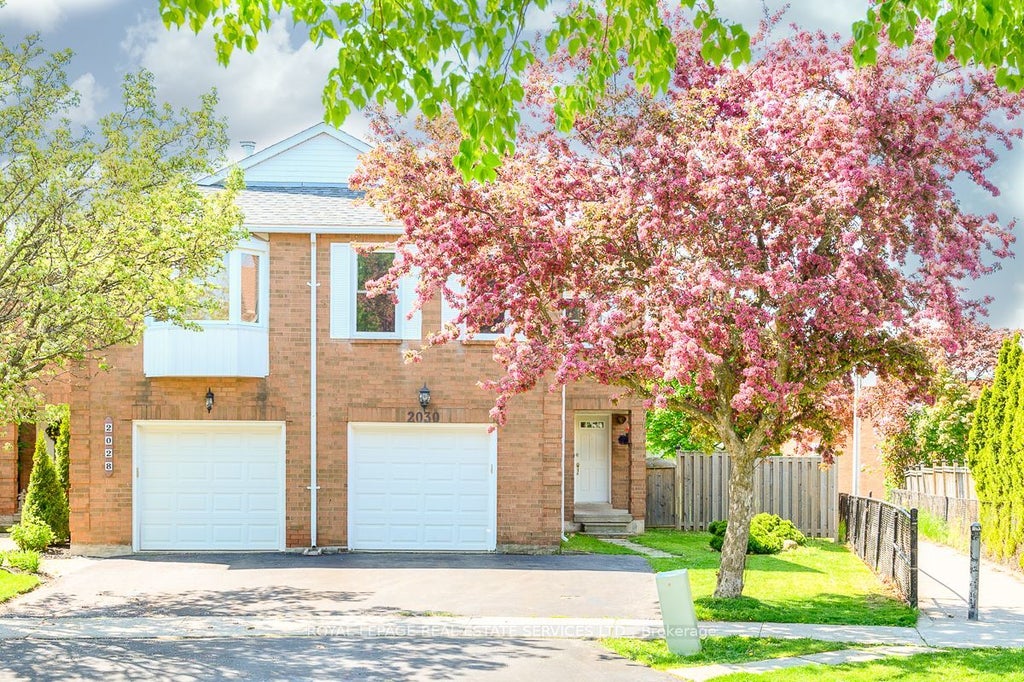 2030 Glenada Crescent, Oakville