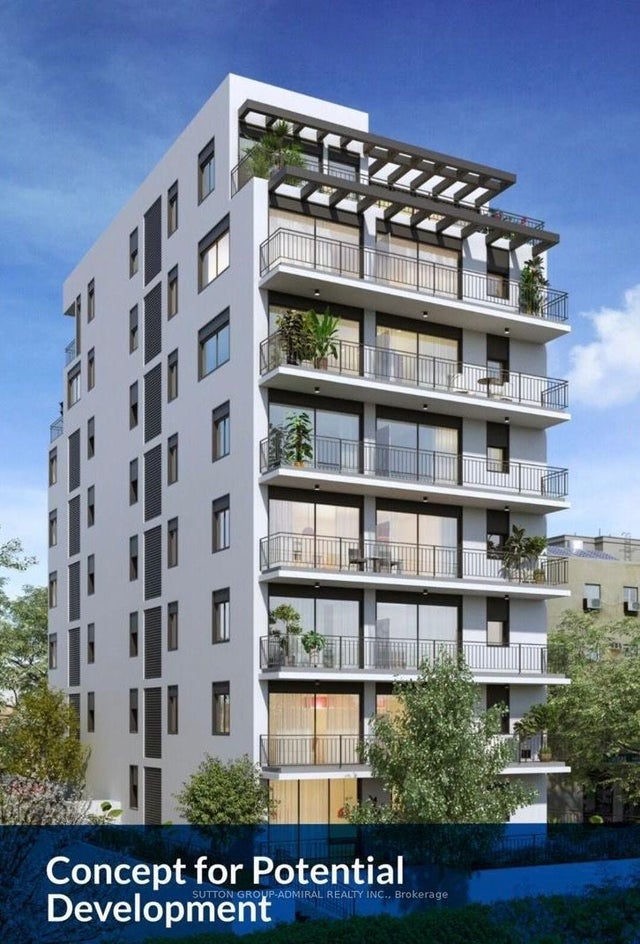 3585-3587 Eglinton Avenue W, Toronto W04