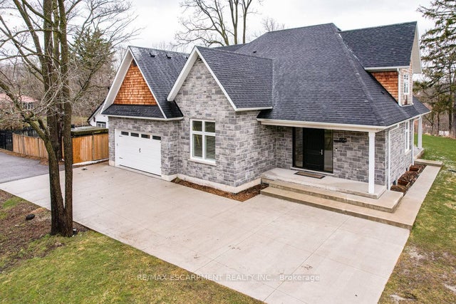 6121 Guelph Line, Burlington