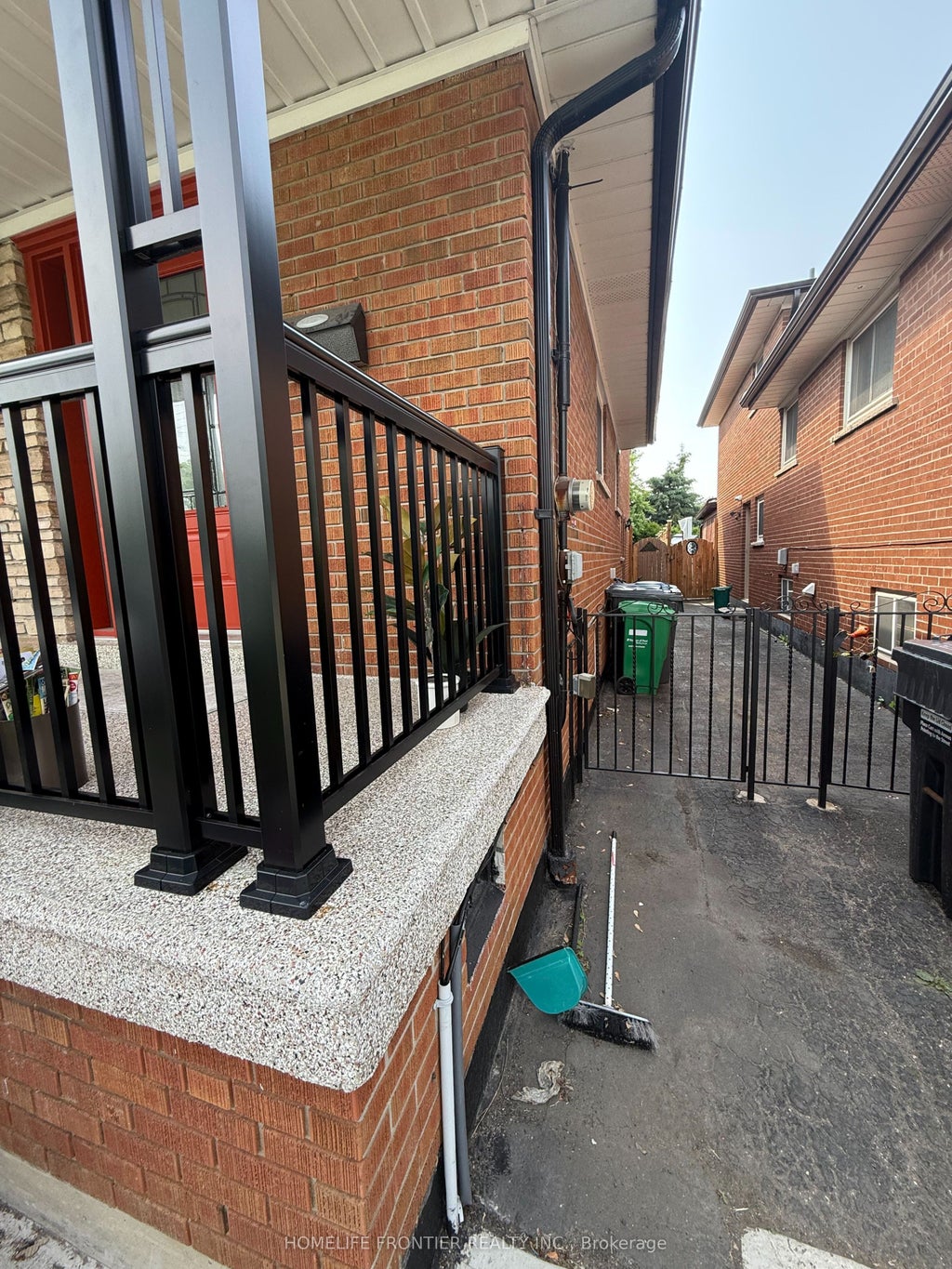 759 Bloor Street Main Floor, Mississauga