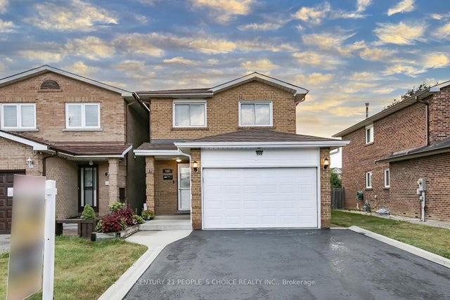 240 Simmons Boulevard, Brampton