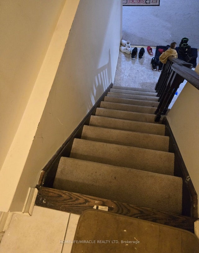 3 Locarno Street, Brampton