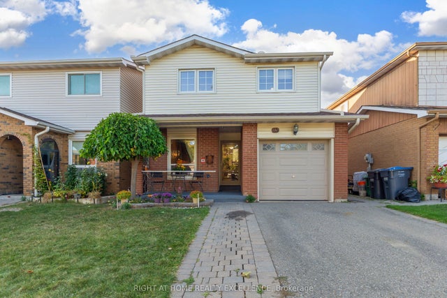 13 Simmons Boulevard, Brampton