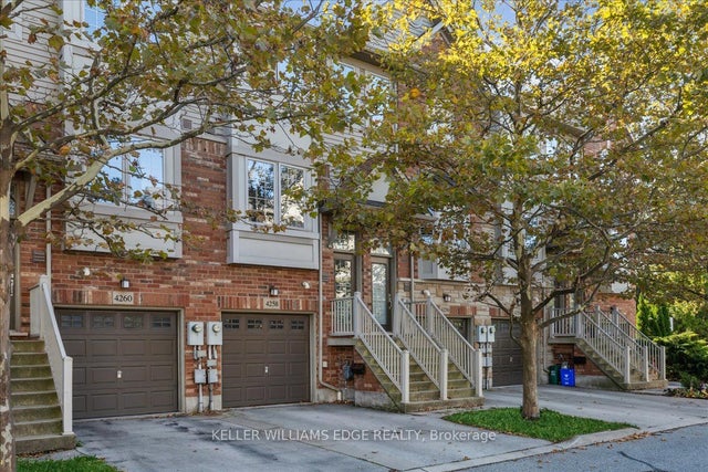 4258 Ingram Common, Burlington