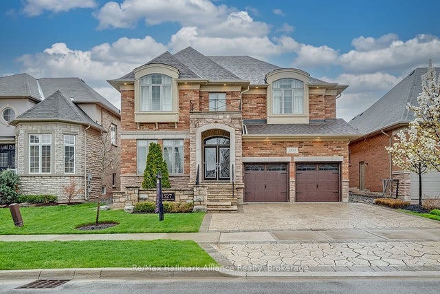 1527 Arrowhead Road, Oakville