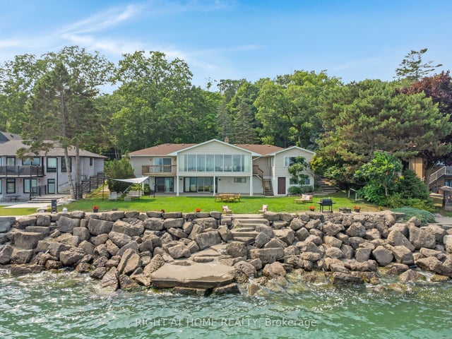1360 Lakeshore Road W, Oakville