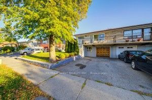 21 Lakeland Drive, Toronto W10