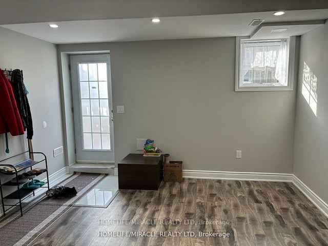 8 Robert Parkinson Drive Bsmt, Brampton