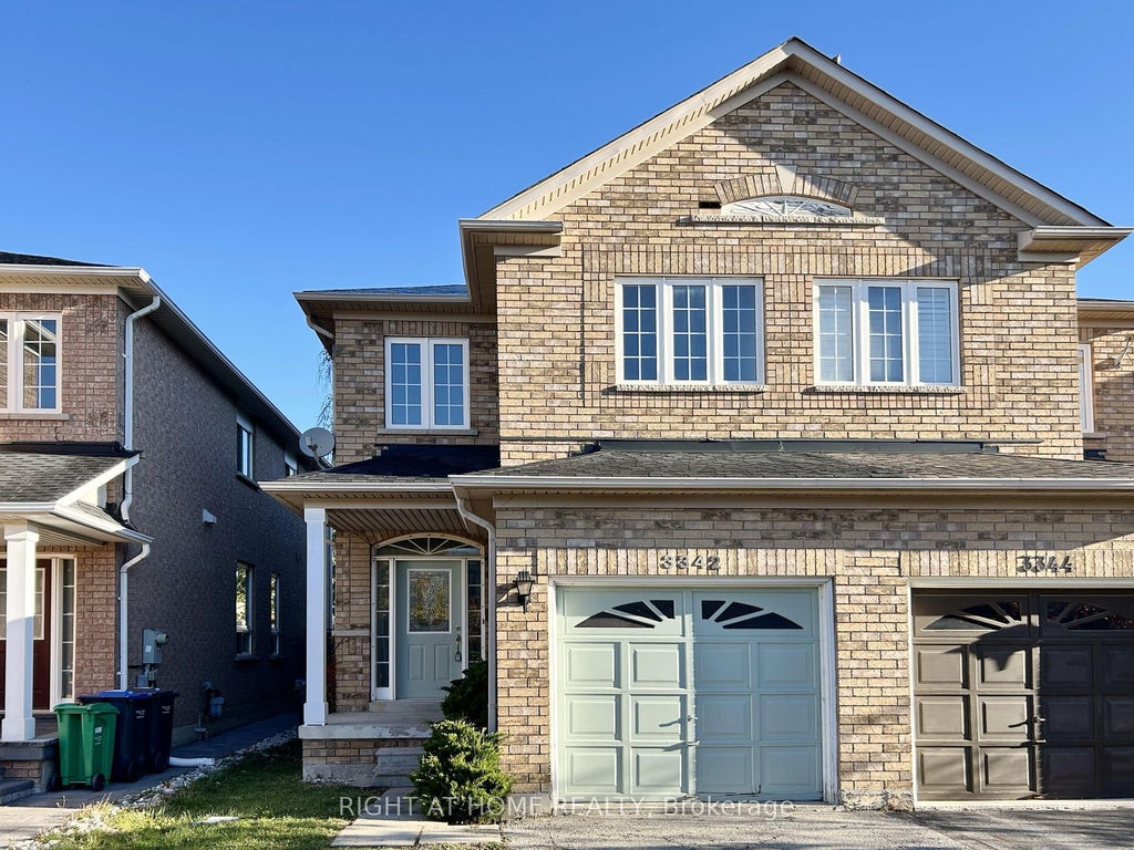 3342 Fountain Park Avenue, Mississauga