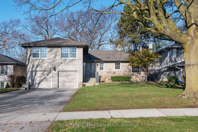 31 Rivercove Drive, Toronto W08