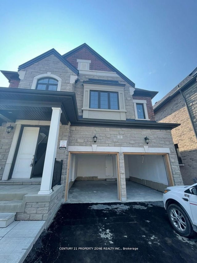 2 Bachelor Street, Brampton