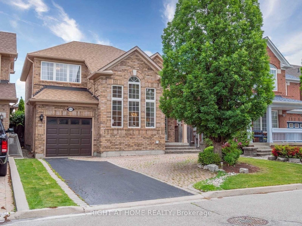 5555 Bridgeport Gate, Mississauga