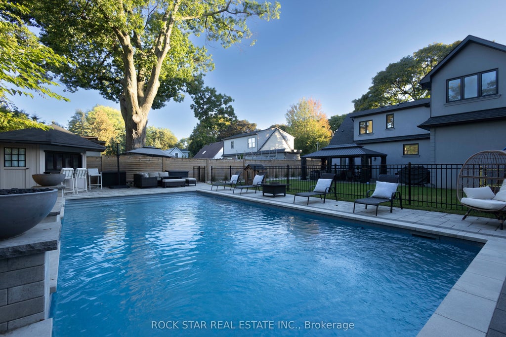 2055 Courtland Crescent, Mississauga