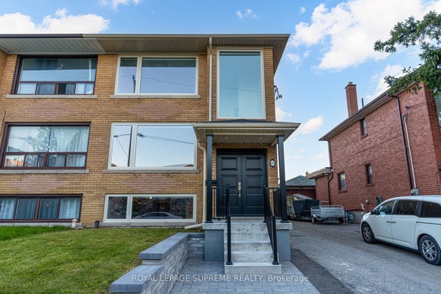 83 Clairton Crescent, Toronto W03