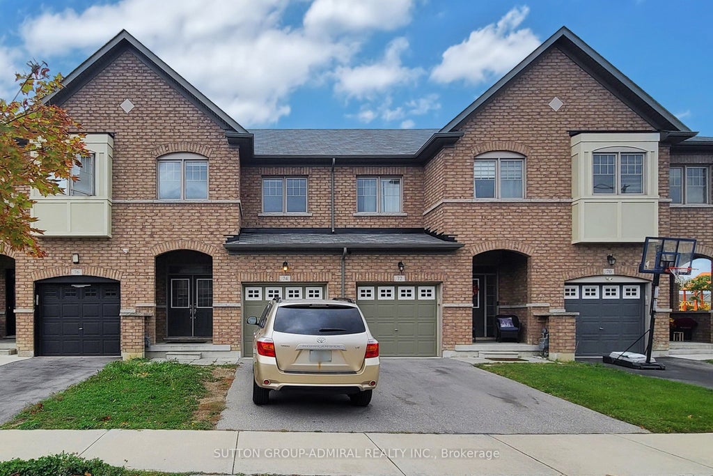 74 Davenfield Circle, Brampton