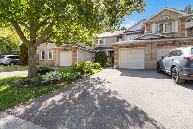 1236 Mccraney Street E, Oakville