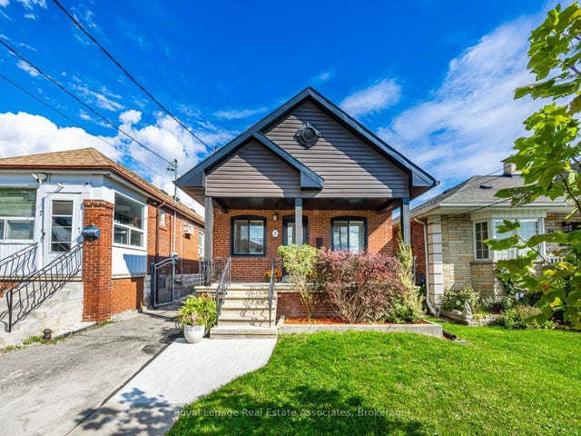 5 Little Boulevard, Toronto W04