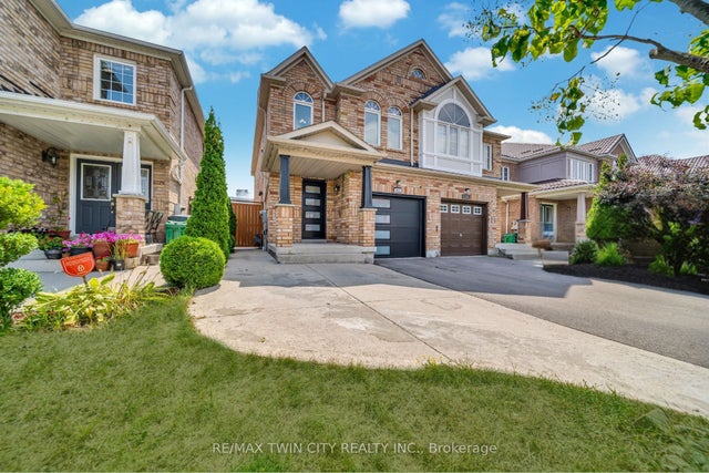 562 Orange Walk Crescent, Mississauga