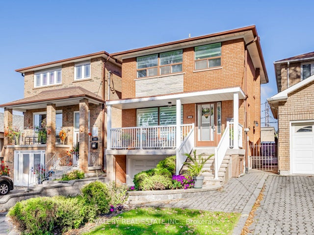 204 Schell Avenue, Toronto W04