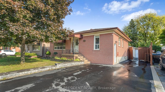 163 Prince Charles Drive, Halton Hills