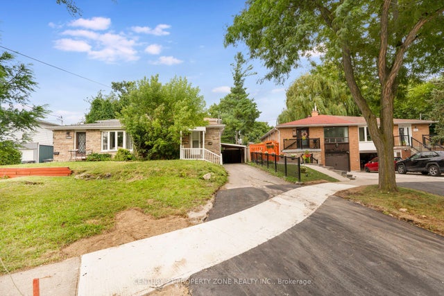 3387 Kelowna Court, Mississauga