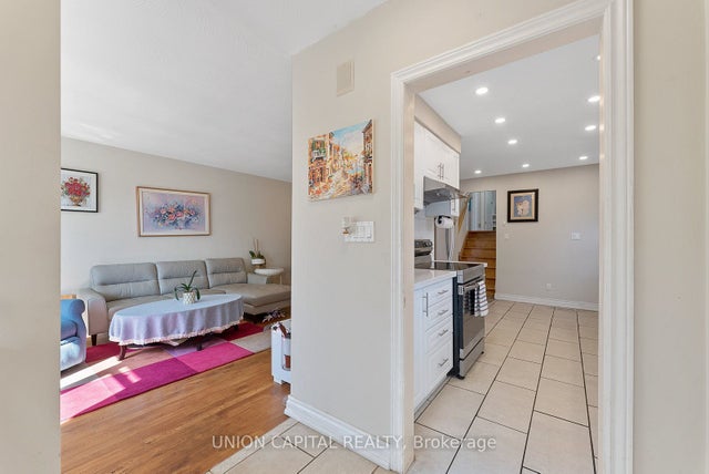 37 Callowhill Drive, Toronto W09