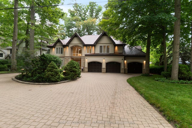 978 Tennyson Avenue, Mississauga