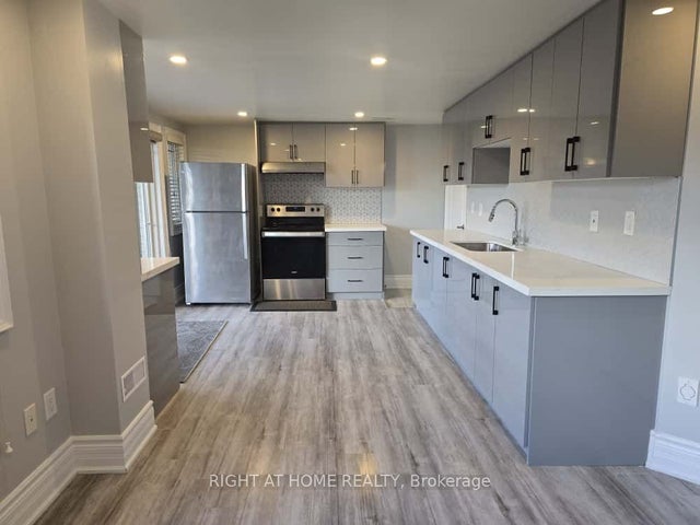 192 Mclaughlin Avenue Bsmt, Milton