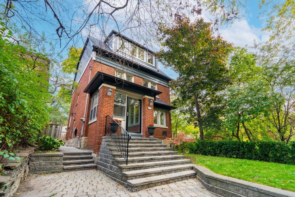 387 Kennedy Avenue, Toronto W02