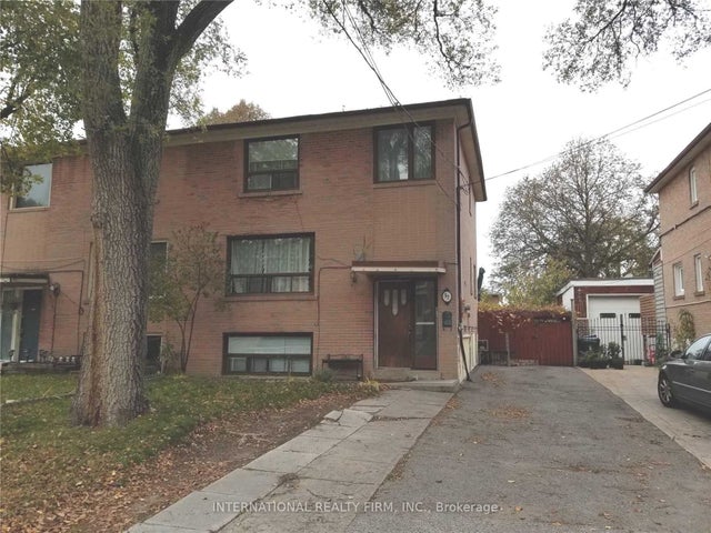 57 Edinborough Court, Toronto W03