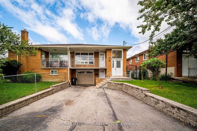 77 Plunkett Road, Toronto W05