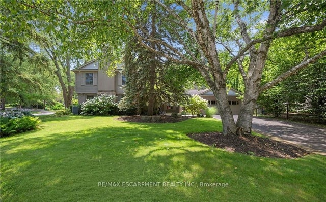 250 Dalewood Drive, Oakville