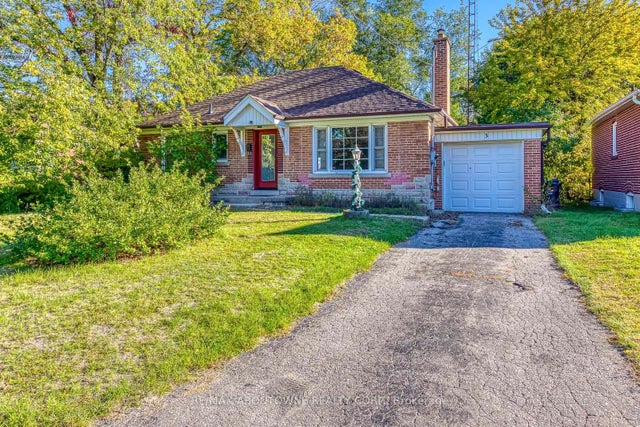 3 Glenn Murray Drive, Toronto W07