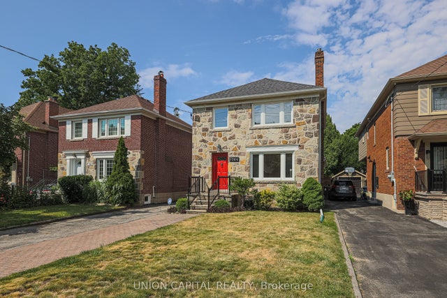 1064 Royal York Road, Toronto W08