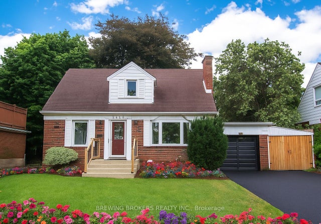1536 Applewood Road, Mississauga