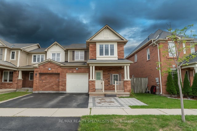 212 Prosser Circle S, Milton