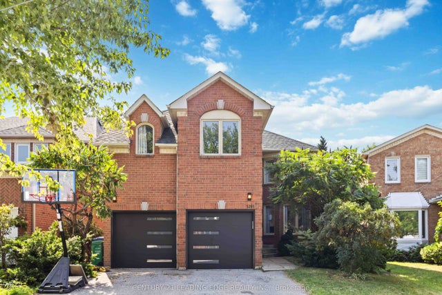 5201 Champlain Trail, Mississauga